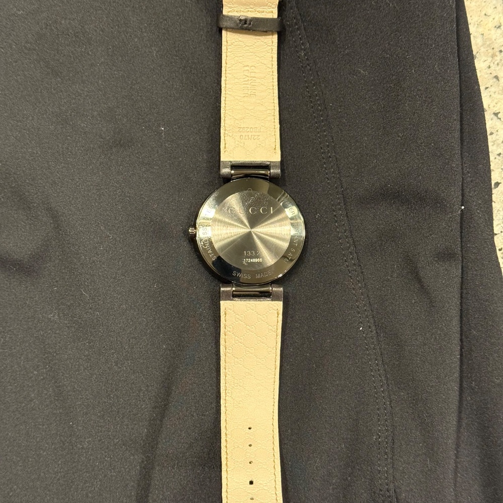 Gucci Watch - Picture 2 of 3